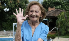 Morre atriz Laura Cardoso aos 98 anos, em São Paulo
