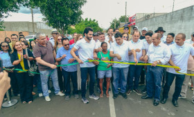 Governo do Piauí entrega pavimentação asfáltica de mais de 40 ruas em Floriano