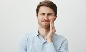 Bruxismo: aprenda a identificar e tratar o constante ranger de dentes