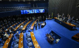 Entenda por que o voto para senador inclui mais dois nomes   Fonte: Agência Senado