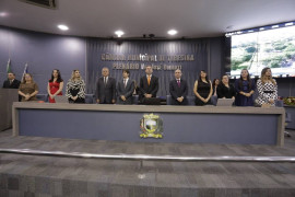 Câmara de Teresina homenageia as mulheres com a entrega do Prêmio Mulher Destaque