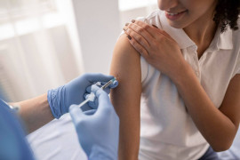 Vacinação contra gripe e Covid -19 estará disponível neste feriado (12) no Teresina Shopping