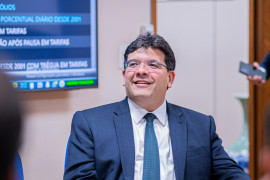 Rafael Fonteles destaca investimentos chineses no Piauí em energia solar e eólica