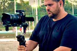 Influenciador piauiense Luan Bazílio viraliza na internet ao dançar de roupa social em locais públicos de Teresina