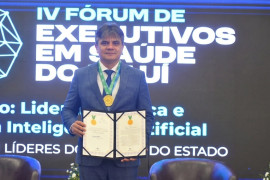 Dr. Newton Nunes é homenageado com a Medalha de São Lucas