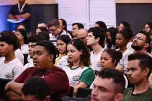 Em visita ao Piauí, pesquisadora Dora Kaufman elogia modelo de ensino de Inteligência Artificial implementado nas escolas estaduais