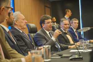 Governador Rafael Fonteles participa de reunião com Lewandowski para tratar sobre segurança pública em Brasília