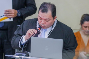 Advogado Daniel Alves toma posse como juiz efetivo do TRE-PI