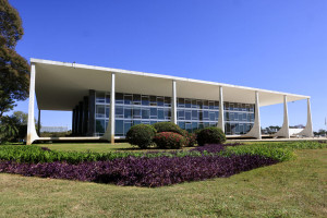Acordo de R$ 2,6 bilhões encerra disputa sobre privatização da Cepisa