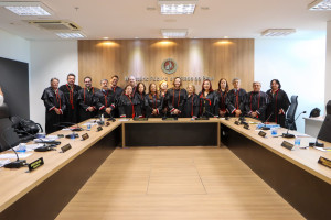 Procuradora-Geral Cláudia Seabra conduz 1ª sessão como presidente do Colégio do Ministério Público
