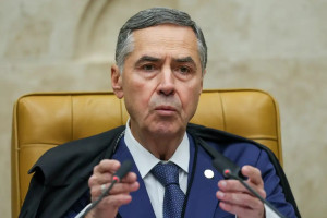 Luís Roberto Barroso recebe alta médica após passar mal em Brasília