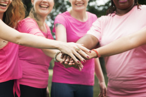 Câncer de mama é o que mais mata mulheres no Brasil e diagnóstico é indispensável