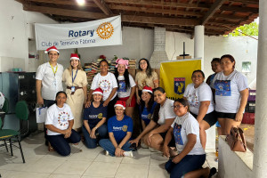 UNINASSAU doa uma tonelada e meia de alimentos para Instituto Vovó Ana Barbosa