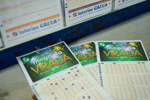 Com prêmio de R$ 1 bilhão, Mega da Virada recebe apostas até quarta-feira (31)