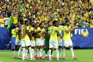 Brasil faz 3 na Escócia e avança na Copa do Mundo como líder do grupo C