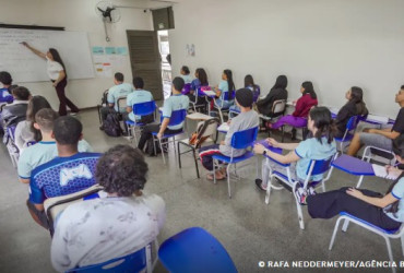 Pisa: Brasil reduz diferença para países ricos no desempenho escolar