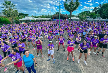Mulheres participam da 6ª Corrida de Enfrentamento ao Feminicídio