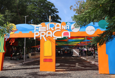 Feira na Praça terá esquenta para o jogo do Brasil neste domingo (05)