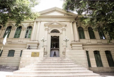 Prefeitura decreta ponto facultativo no Carnaval 2026 em Teresina