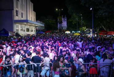 Veja como foi o segundo dia de Carnaval em Teresina