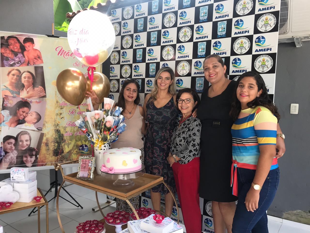 Amepi realiza café da manhã em homenagem ao Dia das Mães