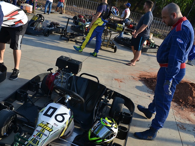 Campeonato de Kart Profissional e  Amador- Velokart