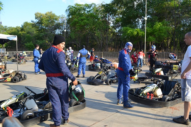 Campeonato de Kart Profissional e  Amador- Velokart