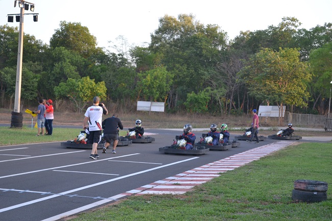 Campeonato de Kart Profissional e  Amador- Velokart