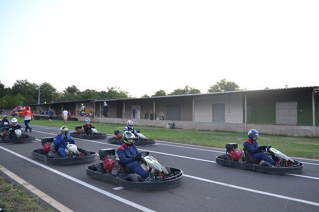 Campeonato de Kart Profissional e  Amador- Velokart