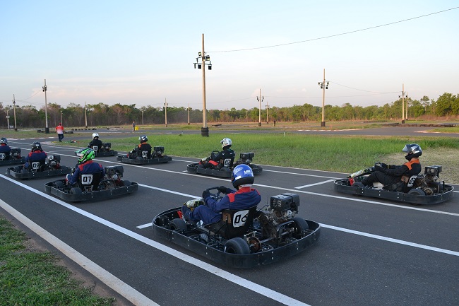 Campeonato de Kart Profissional e  Amador- Velokart