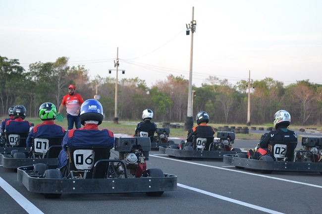 Campeonato de Kart Profissional e  Amador- Velokart