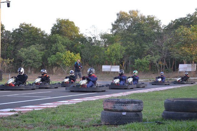 Campeonato de Kart Profissional e  Amador- Velokart