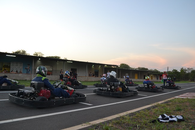 Campeonato de Kart Profissional e  Amador- Velokart