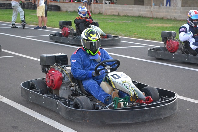 Campeonato de Kart Profissional e  Amador- Velokart