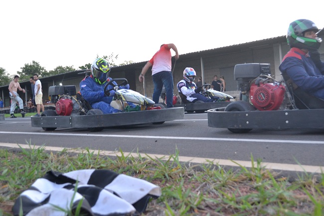 Campeonato de Kart Profissional e  Amador- Velokart