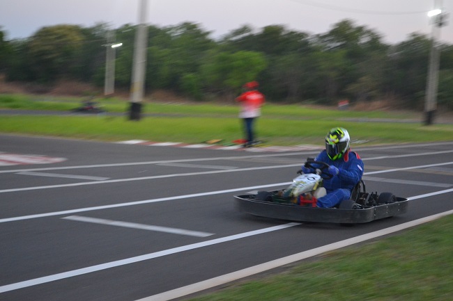 Campeonato de Kart Profissional e  Amador- Velokart