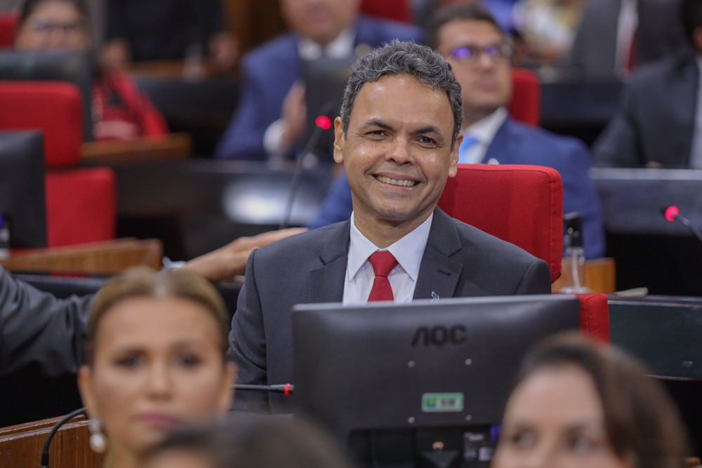 Deputados eleitos tomam posse na Assembleia Legislativa do Piauí - Fotos por Thiago Amaral