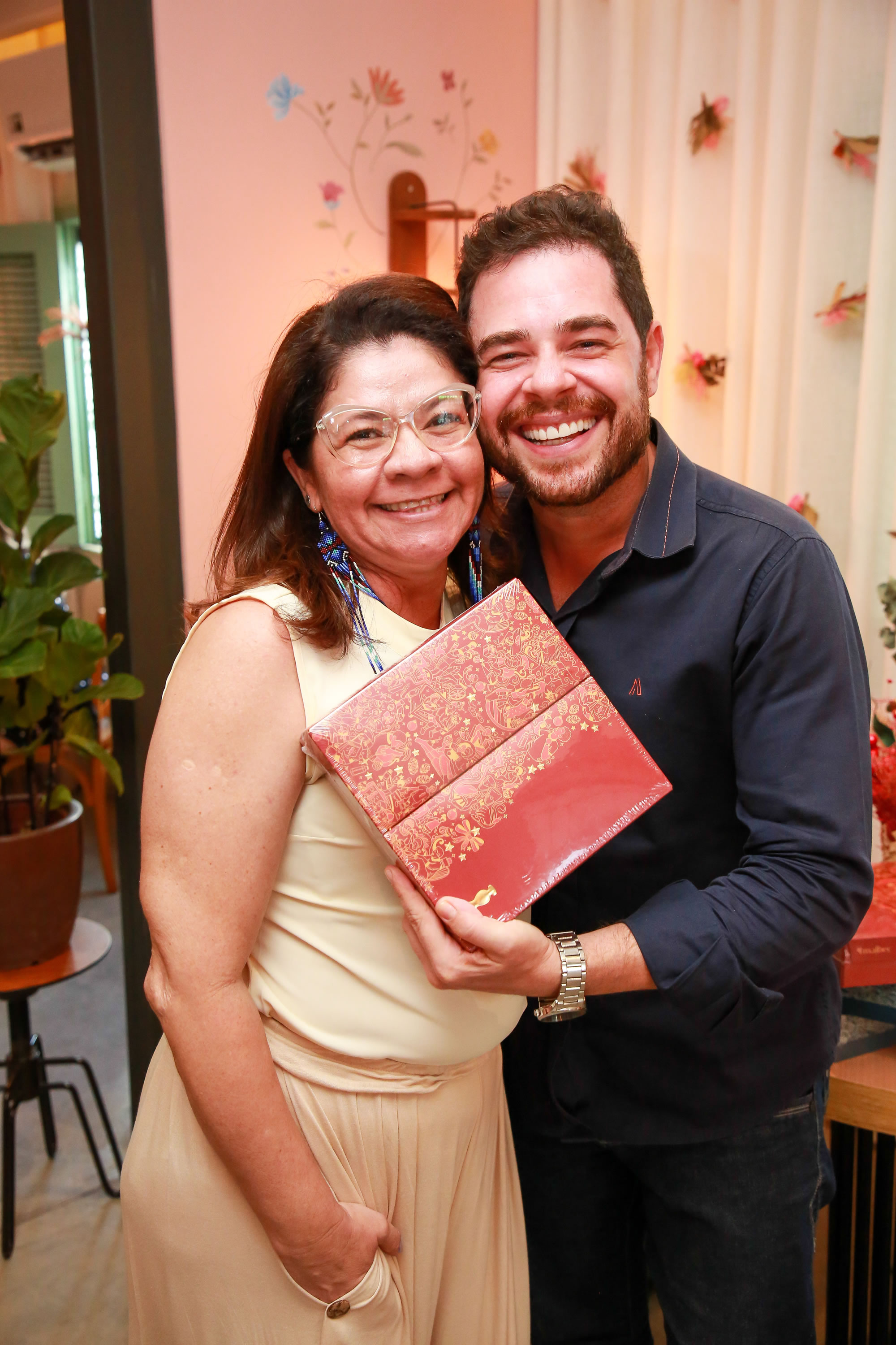 Confraternização: O Boticário Teresina reúne jornalistas e influenciadores para celebrar o natal