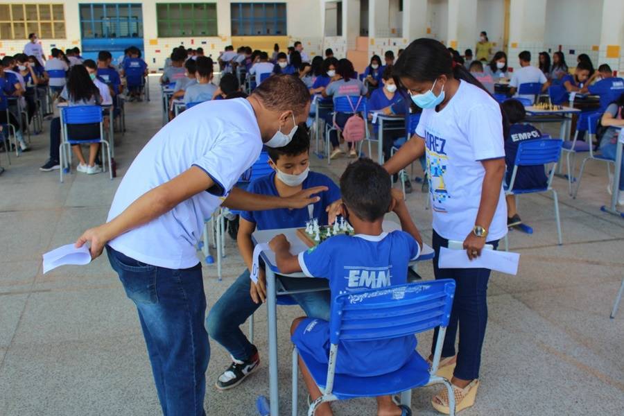 Xeque-mate educativo: Alunos das escolas municipais de Teresina